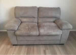 Love seat/sofa