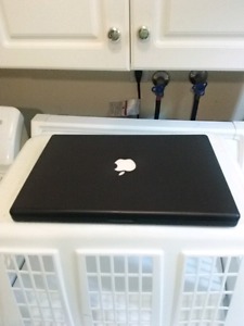 Macbook laptop