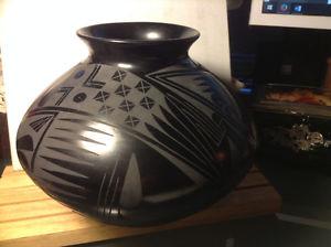 Mata Ortiz Black on Black Hand Coiled Pot Pottery Bowl Oscar