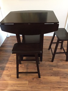 Moving Must Sell - Small table for 2
