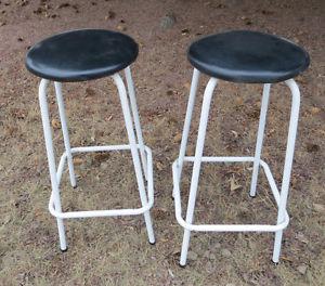 ONE PAIR OF KITCHEN / BAR STOOLS - EXCELLENT