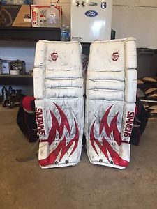 Simmons ultra 5 33" goalie pads and gloves