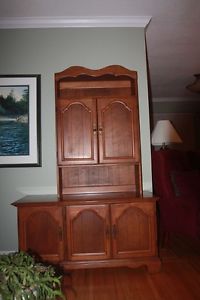 Vilas Maple Buffet and Hutch