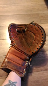 Vintage Goalie Trapper Glove