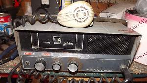 Vintage Hallicrafter Base Station Radio
