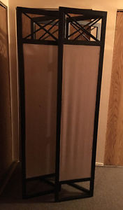 2 Room dividers