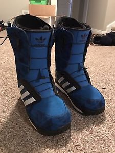 Adidas energy boost snowboard boots size 10.5