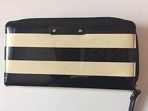 Almost New! KATE SPADE Large Wallet