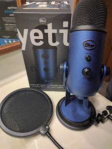 Blue Yeti Microphone with Pop Filter