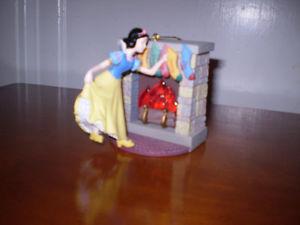 Disney Princess Hanging Ornament, Snow White.