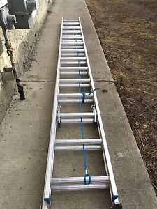 Extension ladder - 28 ft (Werner)