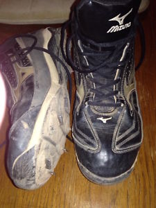 FURTHER REDUCED!! Mizuno Steel Baseball Cleats Size 11