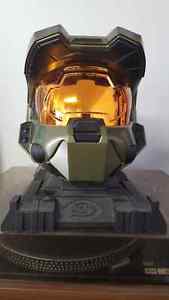 HALO MASTER CHIEF COLLECTIBLE