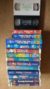 Kids VHS movies $20 takes LOT please
