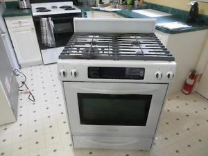 Kitchen Aid gas stove