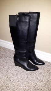 Leather wedge boot