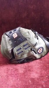 Right handed baseball glove. Wilson
