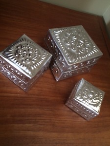 SET OF 3 SILVER BOXES - $5 (PERFECT CONDITION)