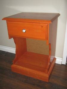 Solid maple nightstand with drawer - EUC - $35 OBO