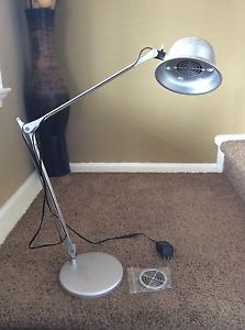 Vacuum fan LED lamp