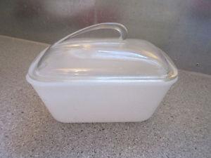 Vintage Glasbake dish with cool Lid Made in the USA