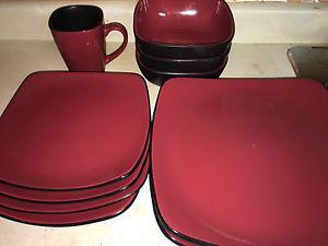 Wanted: Corelle Hearthstone Red dinner set