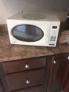 Wanted: White standard microwave