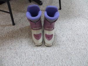 pair of Nordica ladies boots 24 (fits 71/2 shoe size)