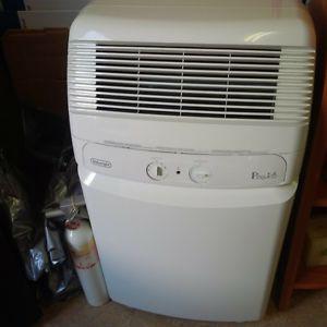 4 in 1 Delonghi Air Conditioner, Dehumidifier, Heater and