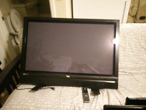 42 inch tv for sale its older need it gone