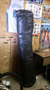 6 foot boxing bag with chains