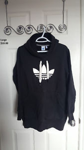 Adidas Hoodie size large, excellent condition