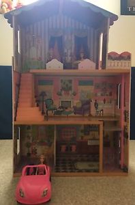 Barbie House, Car, 3 Barbies, 2 Beds