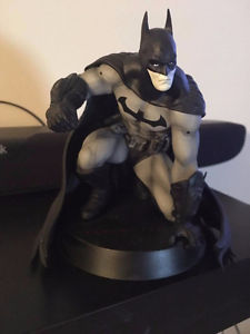 Batman Arkham City statue. Kotobukiya