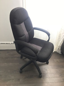 Black Adjustable Computer Chair OBO