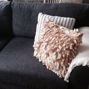 Decorative pillow