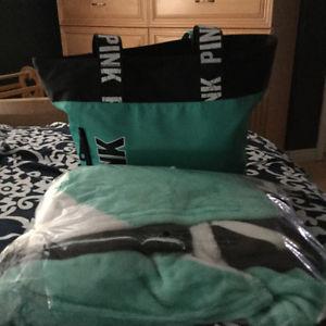 For Sale a "Pink" bag and a "Pink" blanket both teal colour