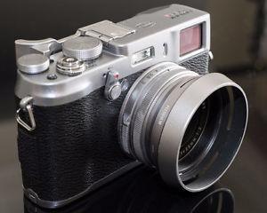 Fujifilm X100s