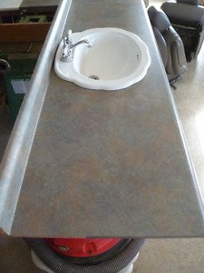 LAMINATE COUNTER TOP WITH SINK, TAPS AND DRAIN