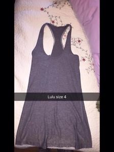Lulu clothes size 2-4- exercise clothes