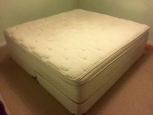 Sealy Posturepedic King size bed