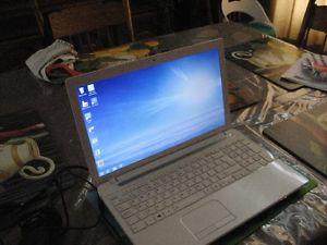 Toshiba Laptop 15.6 screen