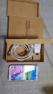 Unlock Samsung S5 Mint condition only $190
