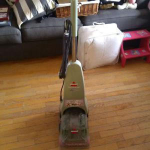 Upright Bissell Cleaner and steamer