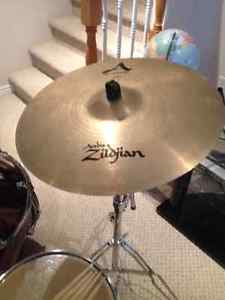 Zildjian Avedis cymbal with Pearl stand