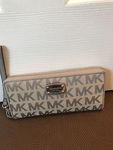 authentic mk wallet