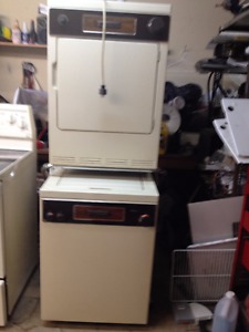  volt Dryer/ Washer set (Apt.size) stack or side x