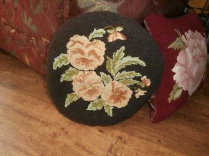 Hand Hooked Pansy Seat Pad 15"