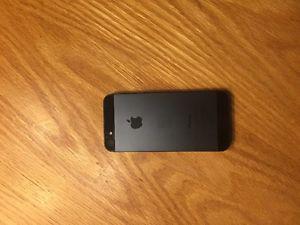 IPhone 5 8G Excellent Condition
