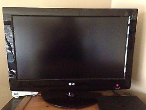 LG 32 inch TV